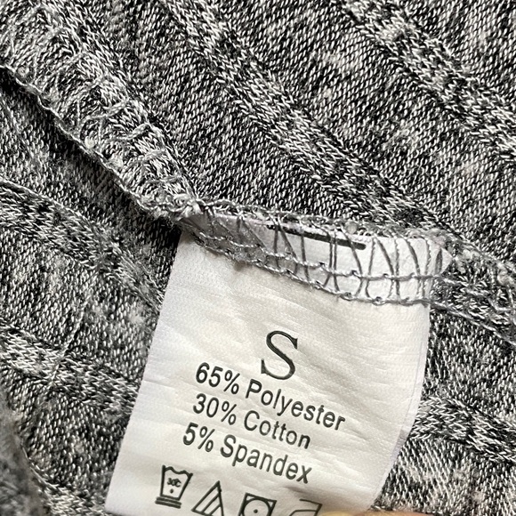 Gray Halter Crop Wrap Around Tie Tank Top‎ Size Small - Picture 2 of 4